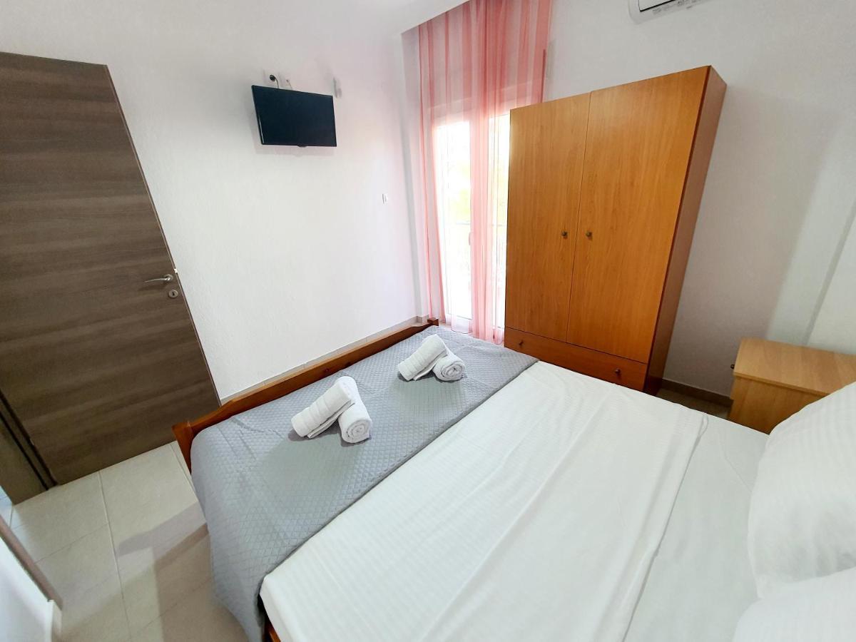 Cozy & Cool Apartment N1 30M From Sea Nea Kallikrateia Exteriér fotografie