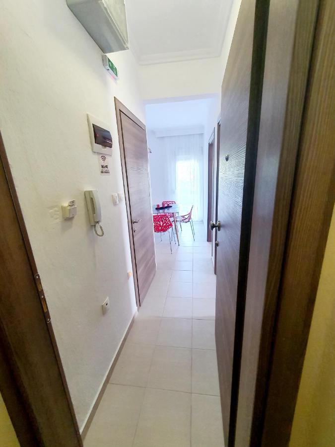 Cozy & Cool Apartment N1 30M From Sea Nea Kallikrateia Exteriér fotografie