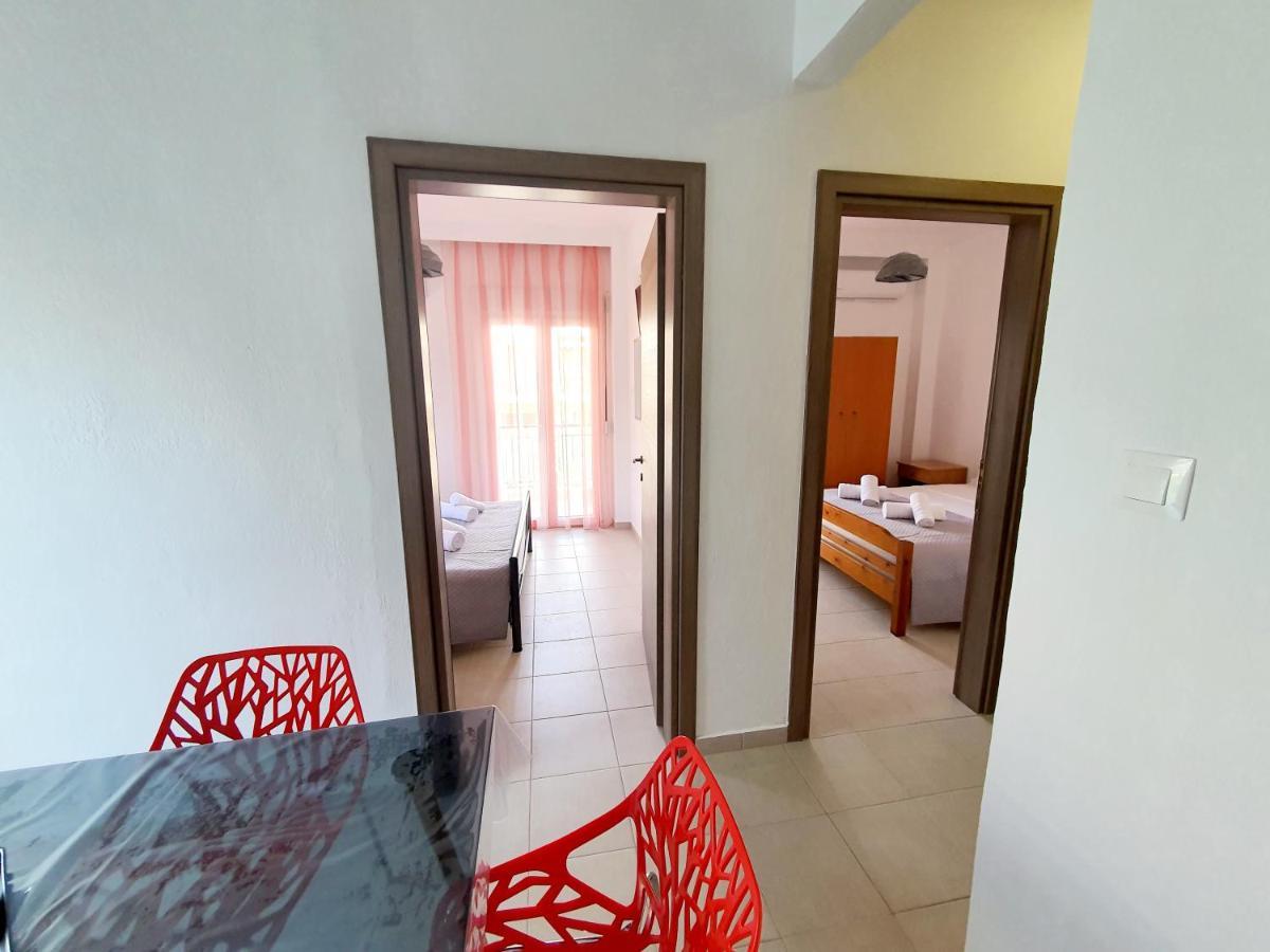 Cozy & Cool Apartment N1 30M From Sea Nea Kallikrateia Exteriér fotografie